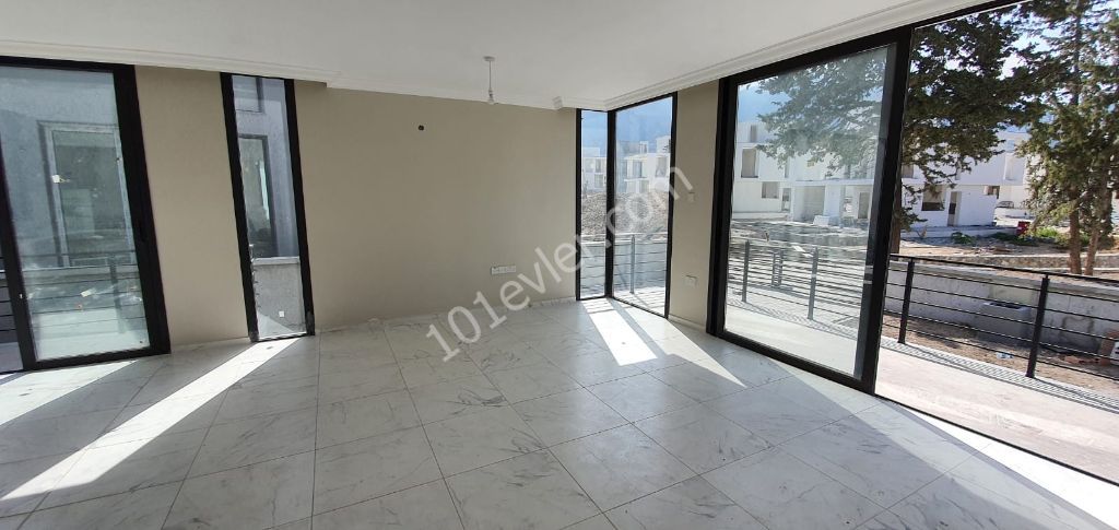 2+1 and 3+1 villas for sale in Kyrenia. Ozanköy area.