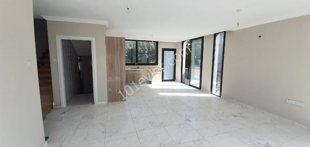 Satılık 2+1 ve 3+1 Yeni Modern Villalar Girne Ozanköy Bolgesi