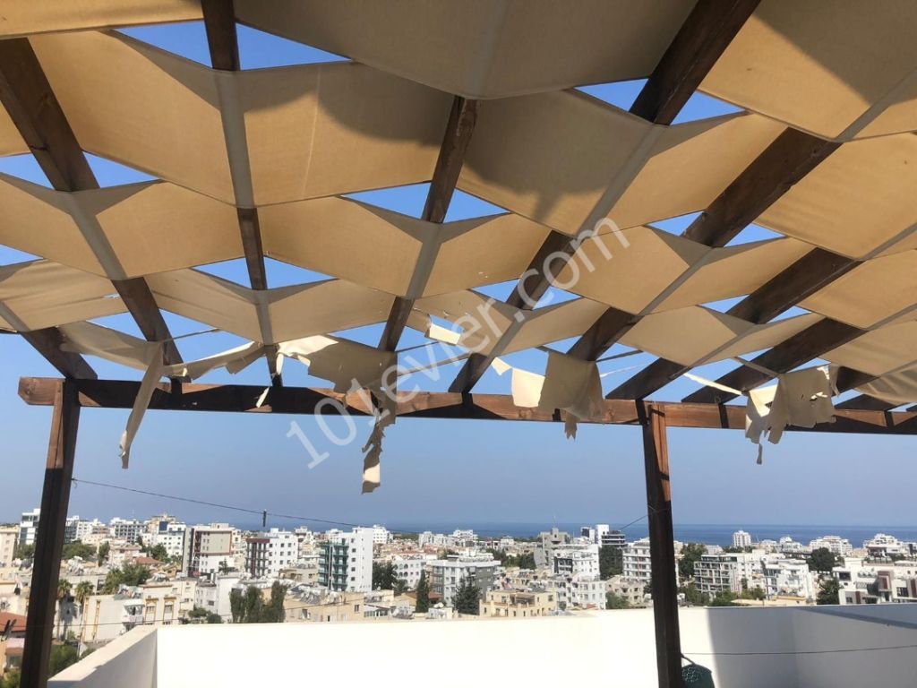 1+1 satılık penthouse Yukarı Girne'de