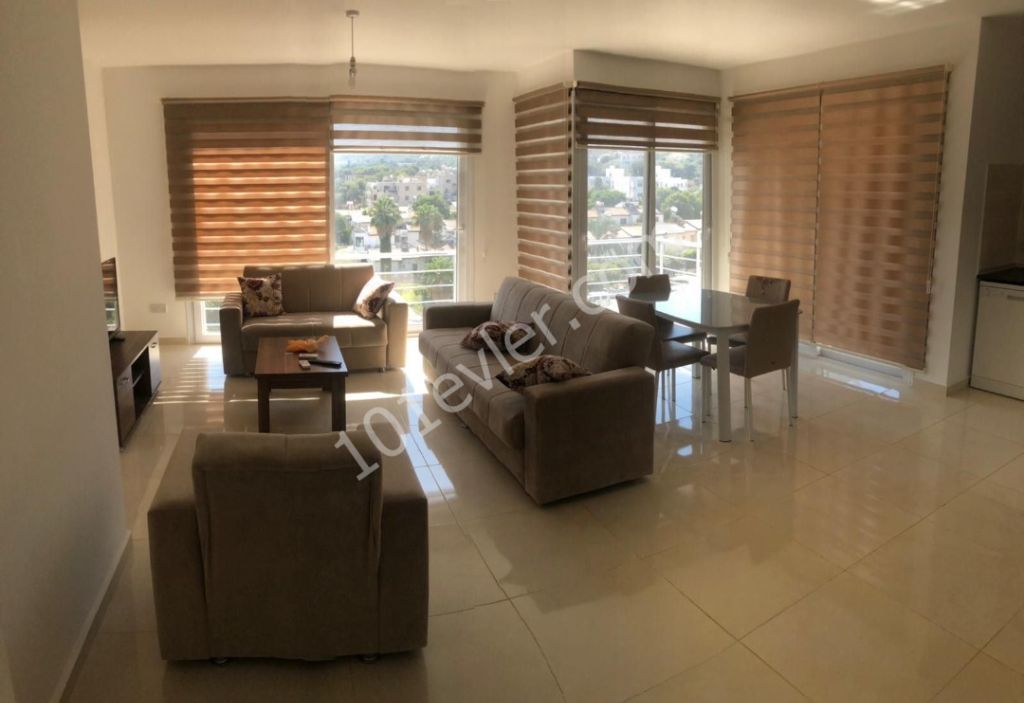 1+1 satılık penthouse Yukarı Girne'de