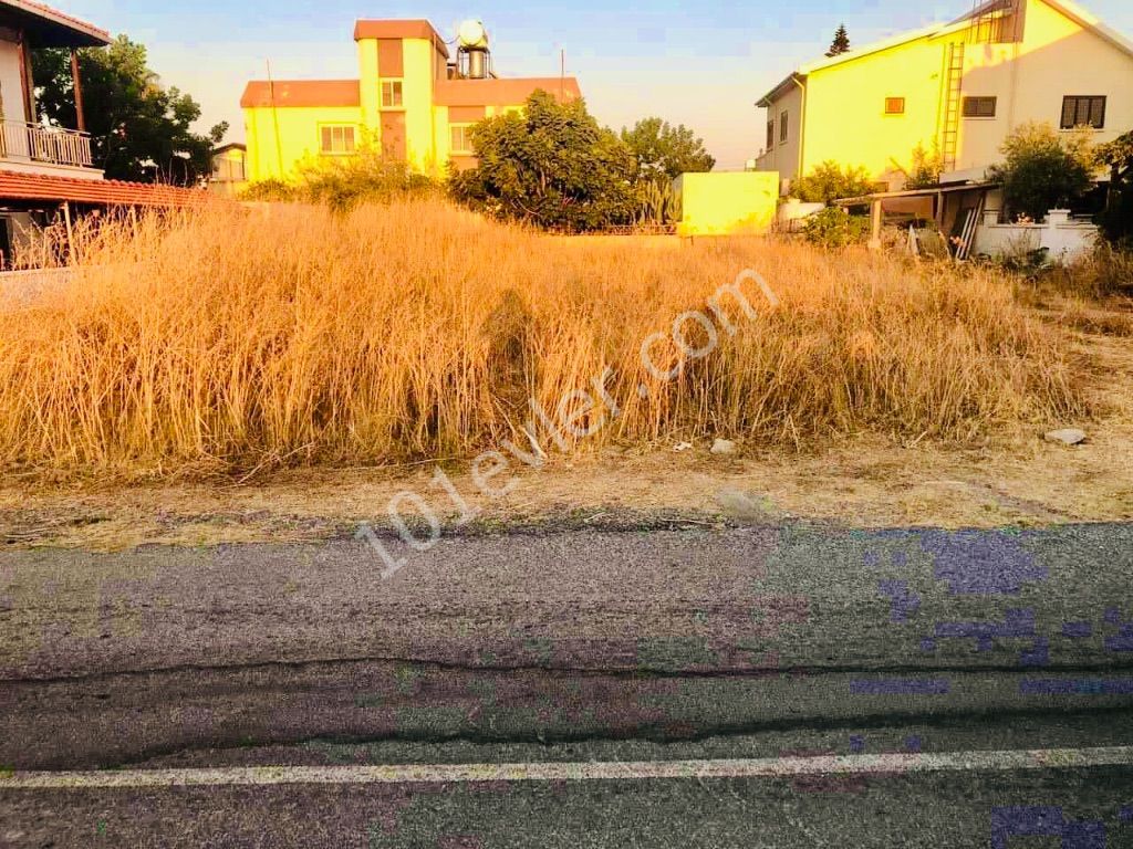 THE LAND FOR SALE IS LOCATED IN KYRENIA, KARAOGLANOGLU. DEC. ONLY 50 m FROM THE SEA ** 