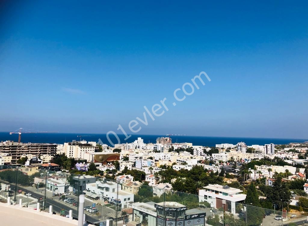 Great and Amazing PENTHOUSE in central location, Sea and Mountains Views and Wide