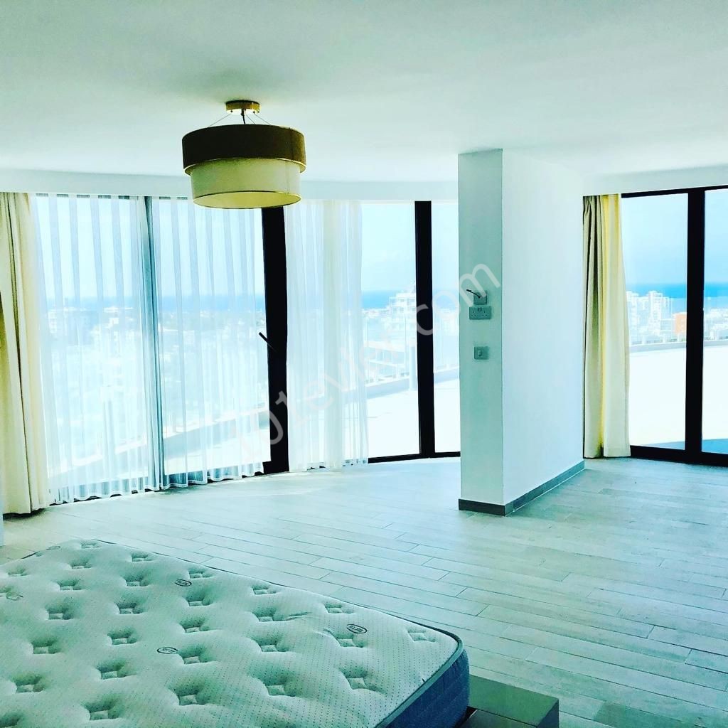 EN BÜYÜK VE EN GÜZEL DUBLEKS KİRALIK PENTHOUSE GİRNEDE 500 m2.