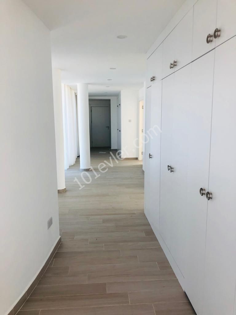 EN BÜYÜK VE EN GÜZEL DUBLEKS KİRALIK PENTHOUSE GİRNEDE 500 m2.