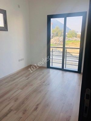 2+1 apartment for sale in Alsancak,Kyrenia