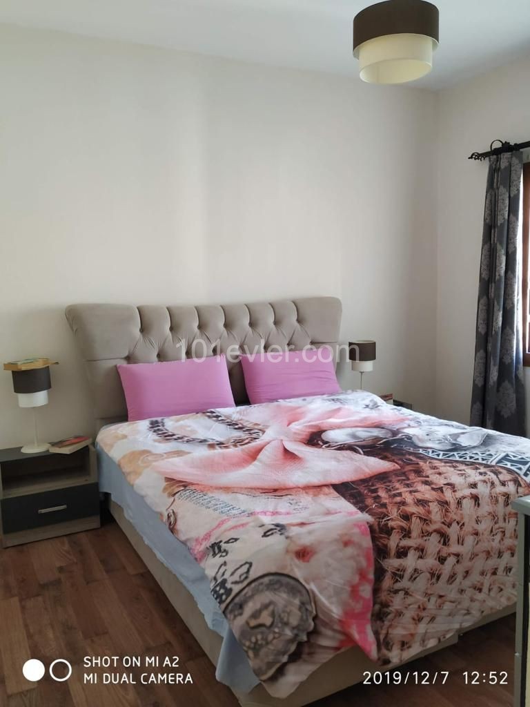 3+1 SATILIK DAİRE GİRNEDE, ZEYTİNLİK LİMAN ARKASINDA