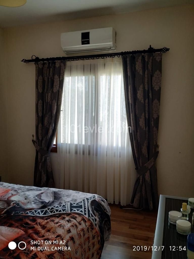 3+1 SATILIK DAİRE GİRNEDE, ZEYTİNLİK LİMAN ARKASINDA