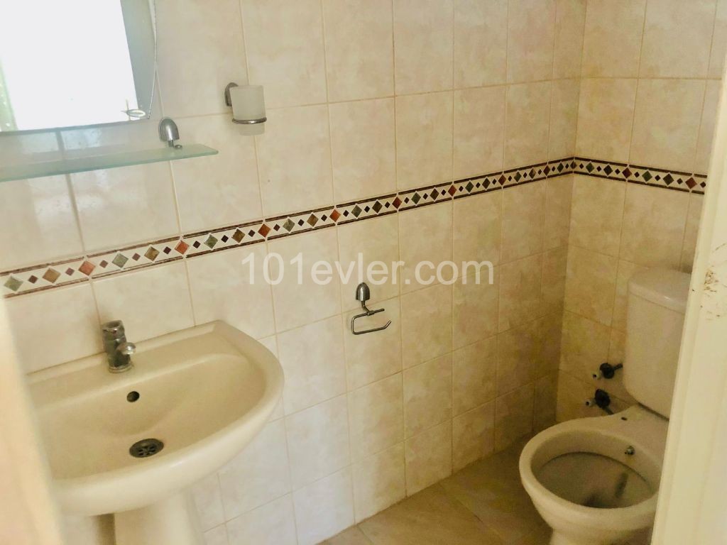 Yukarı Girne’de eşyasiz 3 + 1 kiralık daire