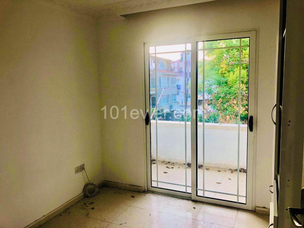 Unfurnished 3+1 apartment  for rent in Yukari Girne