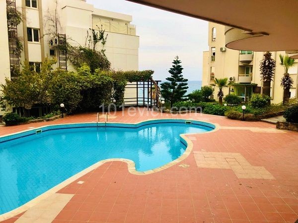 3+1 apartment for sale in the heart  of Kyrenia