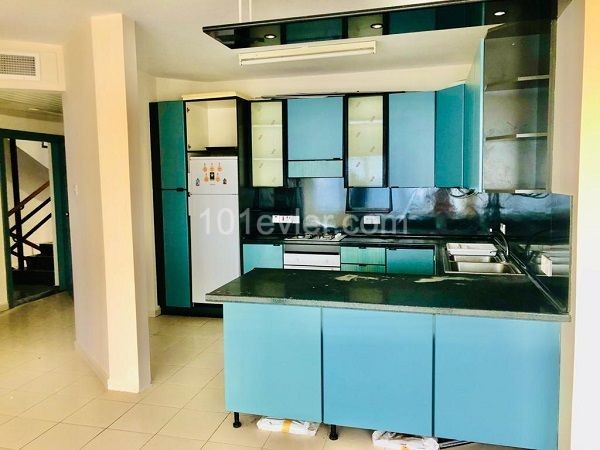 3+1 apartment for sale in the heart  of Kyrenia