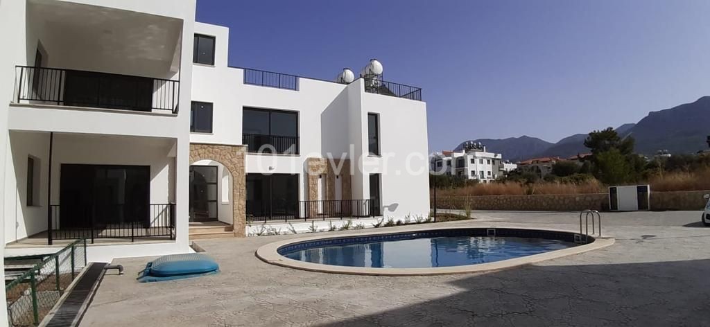 New 2 + 1 pentouse for sale ZEYTİNLİK, GİRNE. Very spacious and comfortable