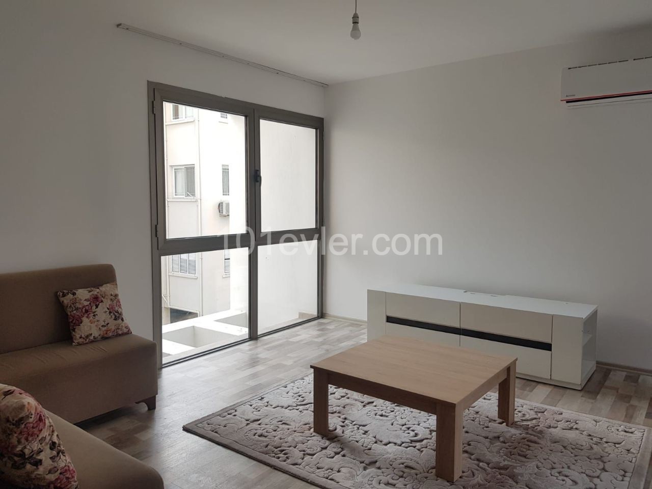 Wonderful fully furnished 2+1 apartment for sale in the center of Kyrenia,  Bektaş market area