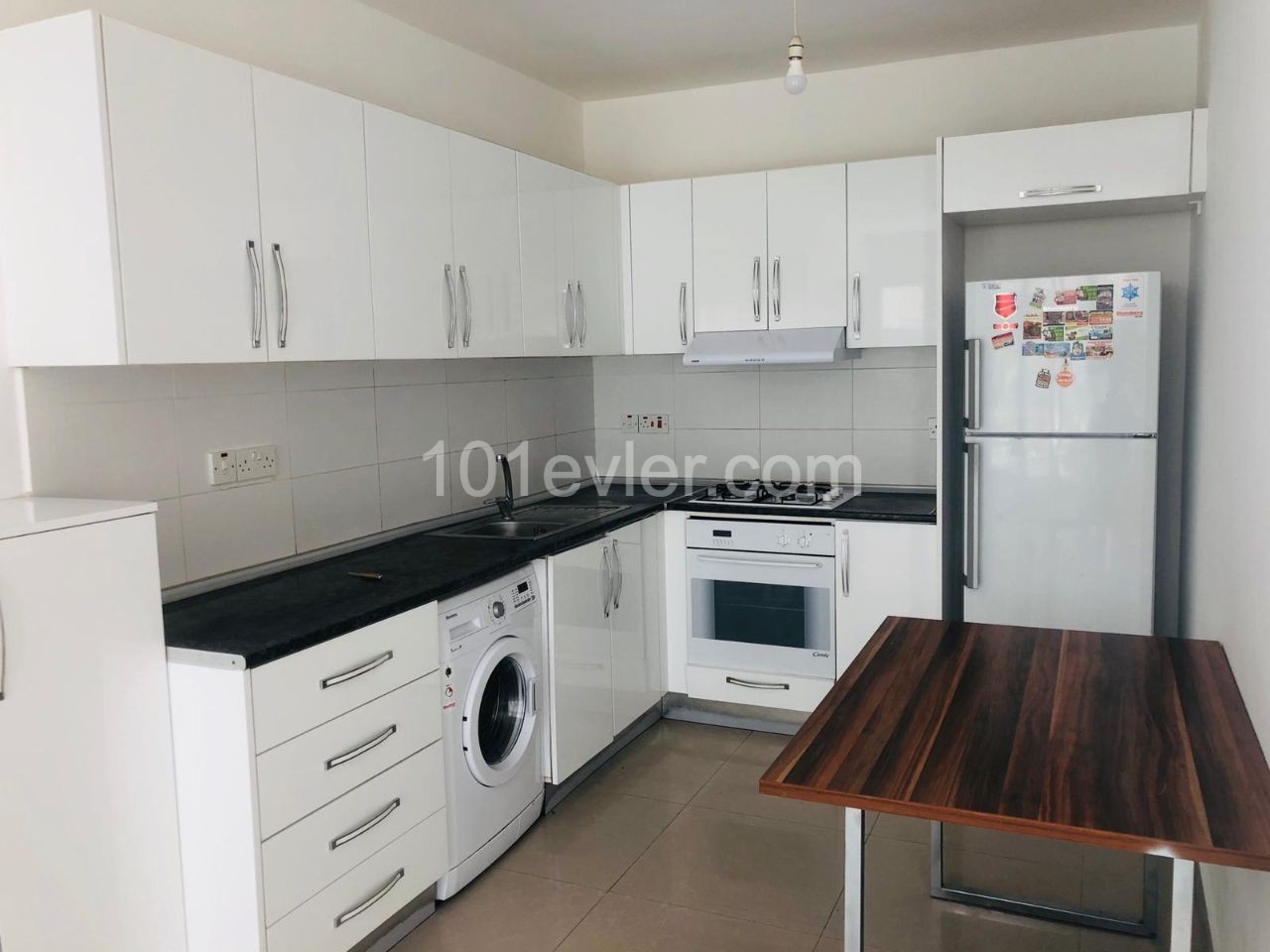 Gİrne Merkezde 2+1 satılık  daire. YENİ EŞYA. BARIŞ PARK BÖLGESİNDE