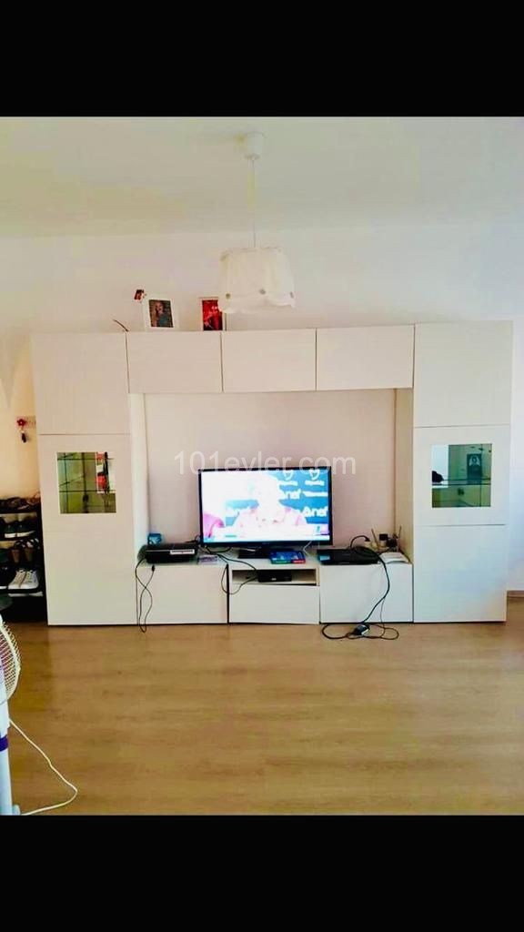 Spacious 115 m2 2+1 fully furnished apartment  for sale in the center of Kyrenia, in the Hürdeniz area