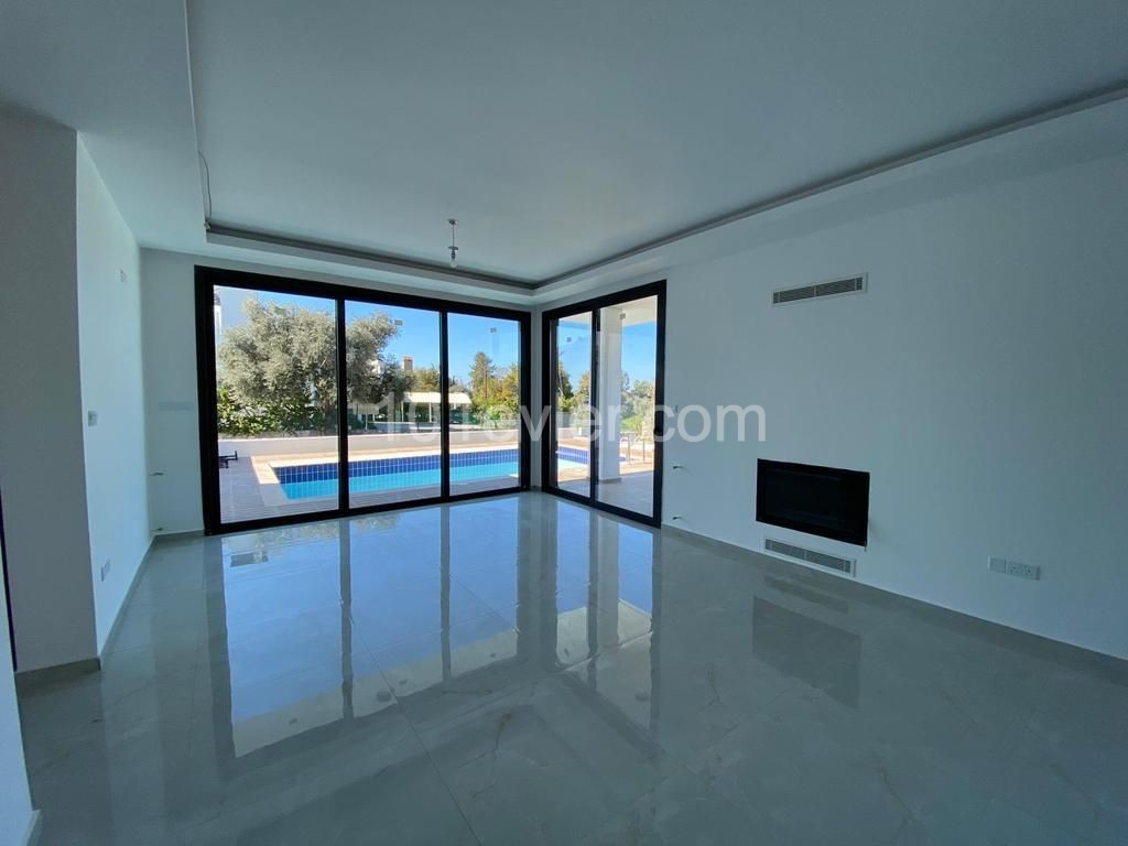 Modern 3+1 villa with pool for sale in Ozanköy.