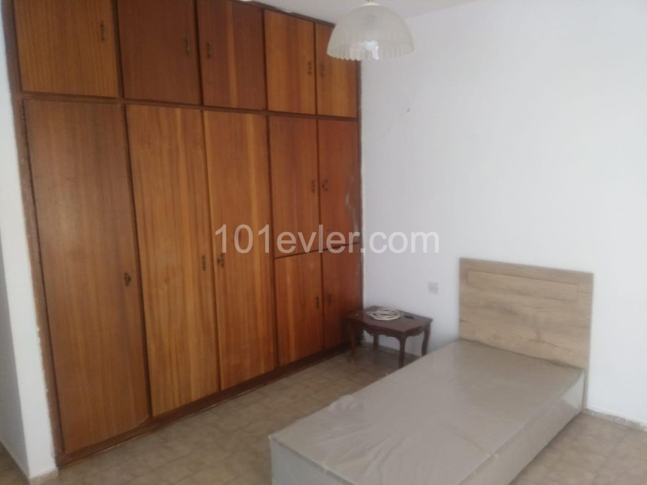 2+1 apartment for rent in center of Kyrenia