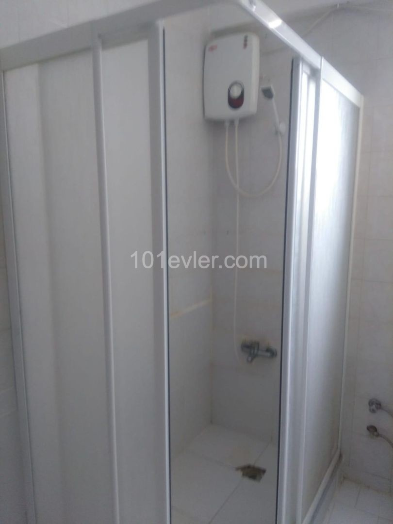 2+1 apartment for rent in center of Kyrenia