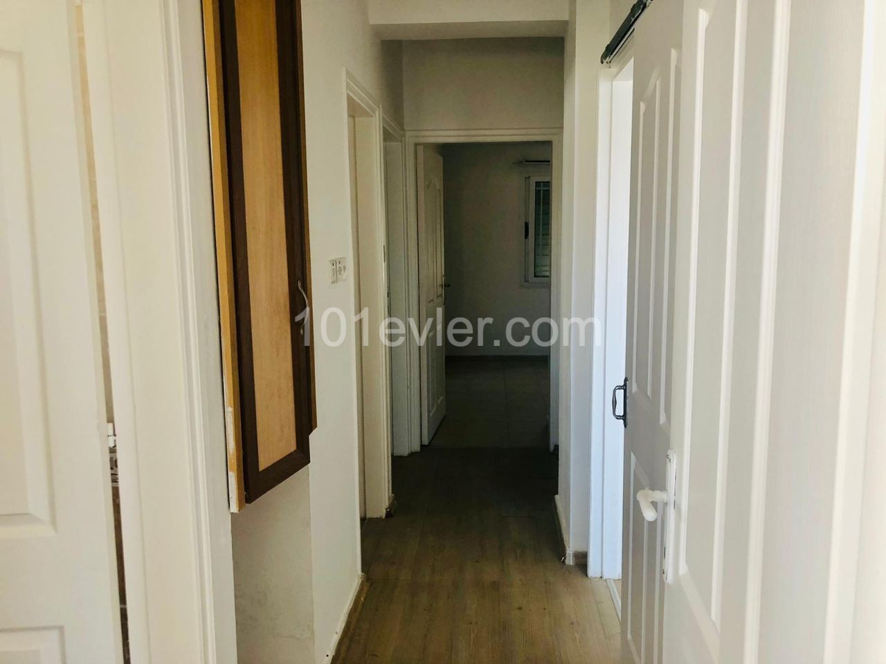 3+1 Wohnung zum Verkauf in Kyrenia, Kashgar Hotel, nur 200 m vom Meer entfernt ** 