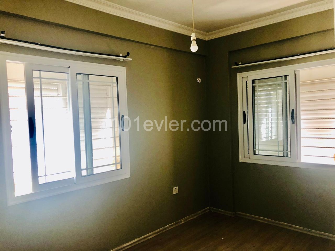 3+1 Wohnung zum Verkauf in Kyrenia, Kashgar Hotel, nur 200 m vom Meer entfernt ** 