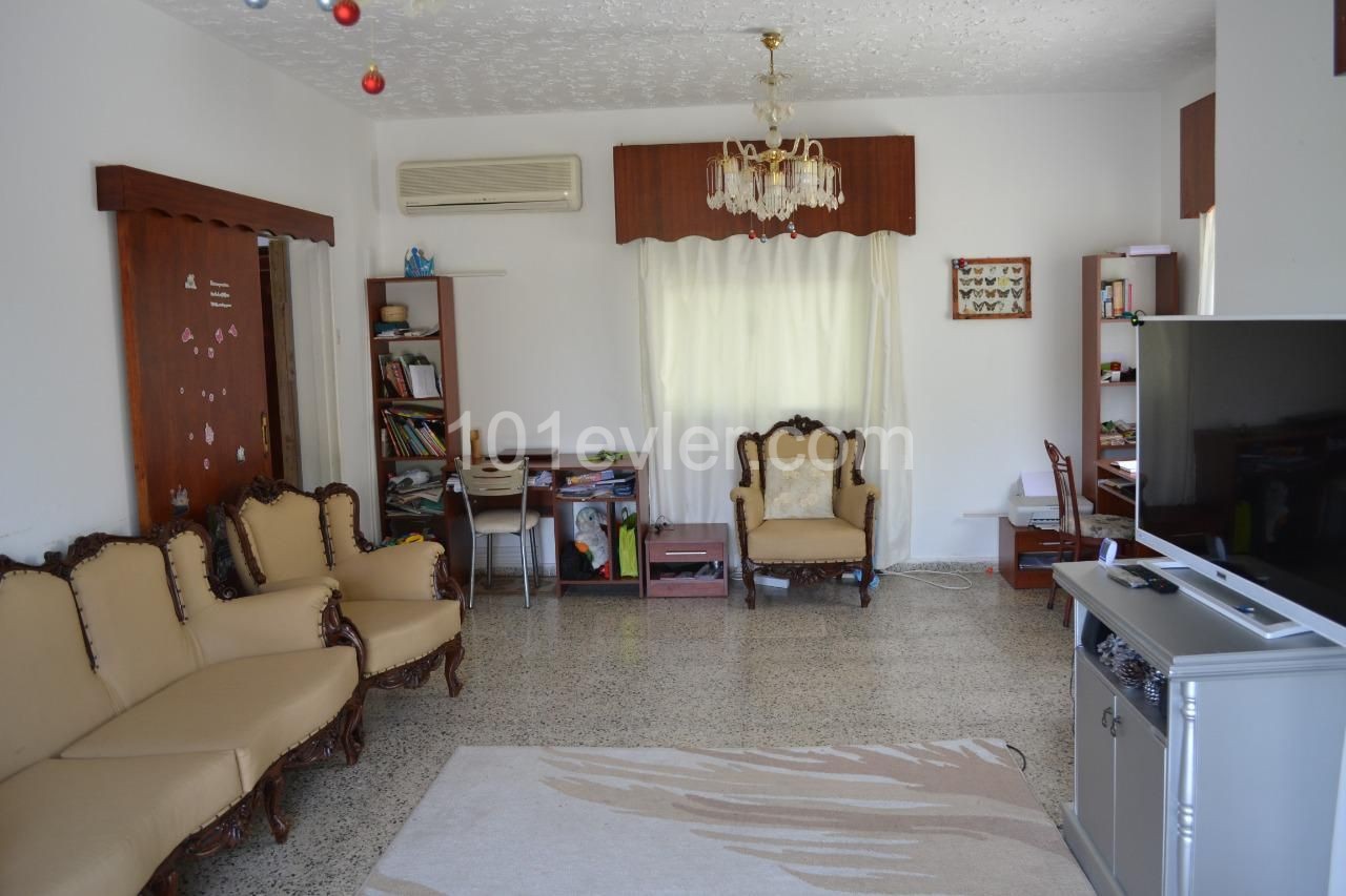 3+1 villa for rent in Karaoğlanoğlu with garden