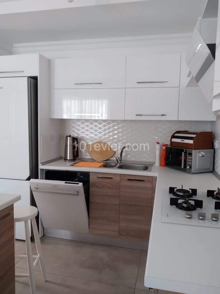 Alsancak'ta günlük kiralık 3+1 villa