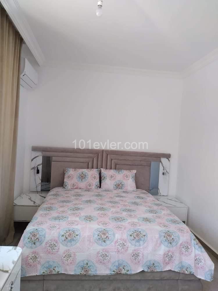 Alsancak'ta günlük kiralık 3+1 villa