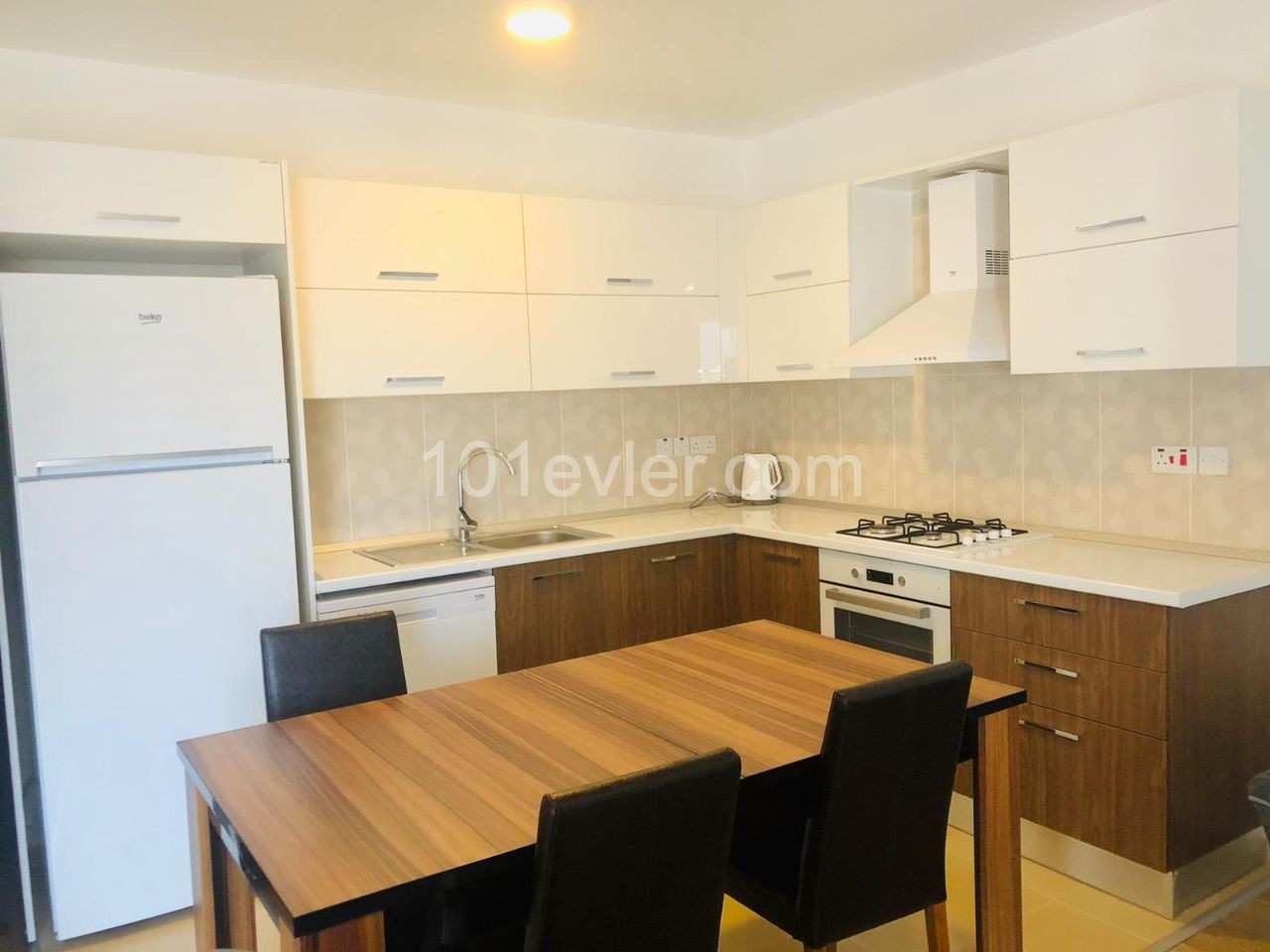 2+1 Luxury fully furnished flat for rent in a residence in the center of Kyrenia