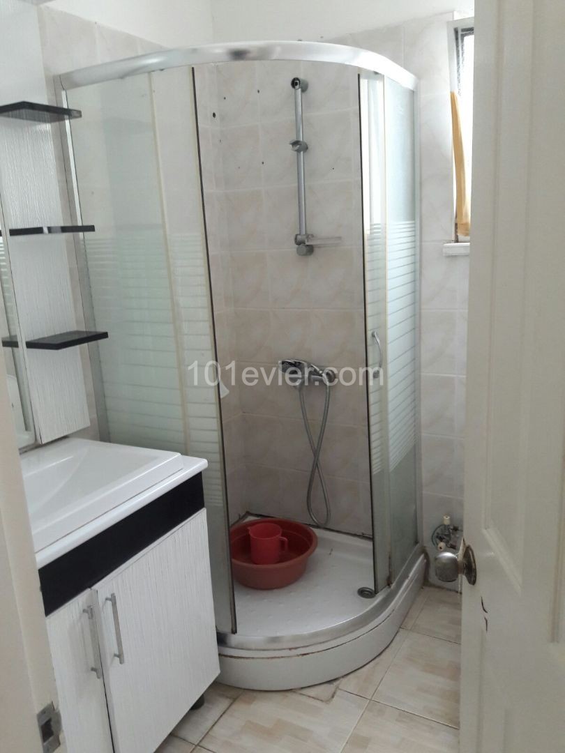 Girne merkezde satılık 2+1 daire