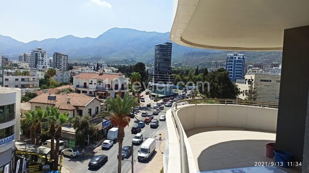 2+1 luxury apartment for rent in center of Kyrenia 