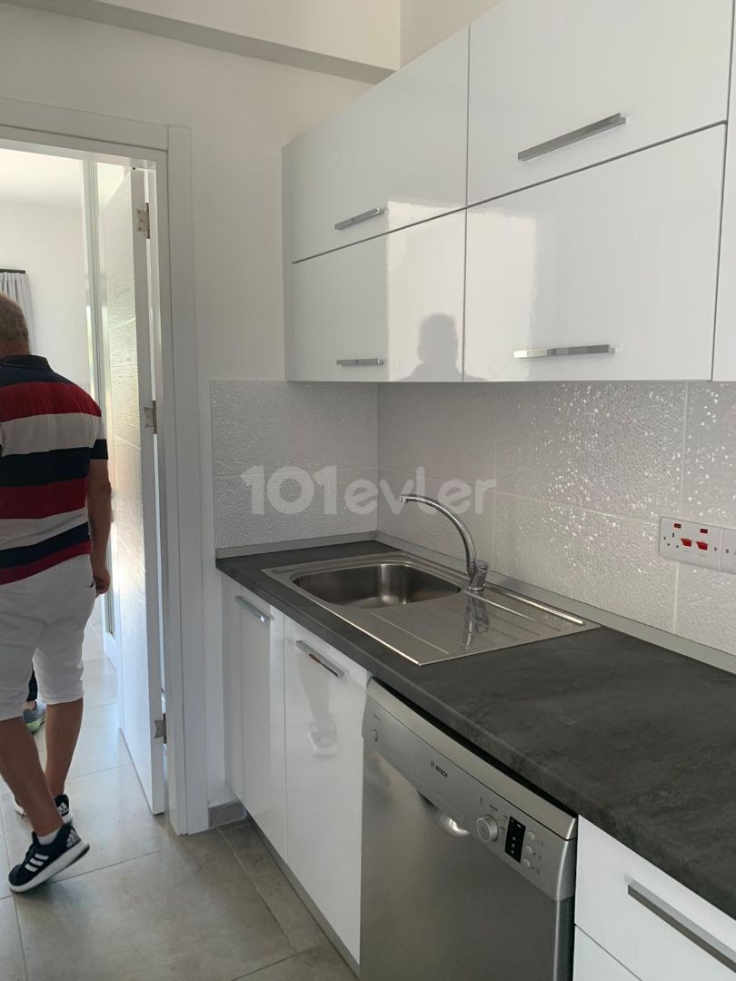 1+1 Wohnung und penthouse zu vermieten in Ozanköy ** 