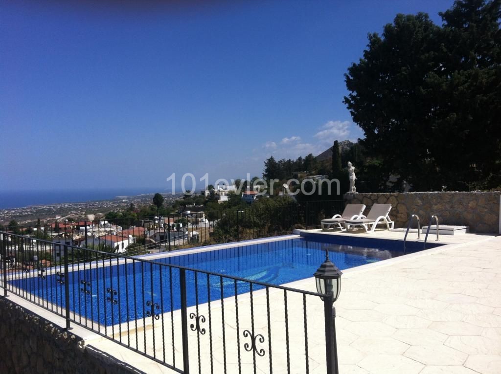 3+1 villa for daily rent in Bellapais