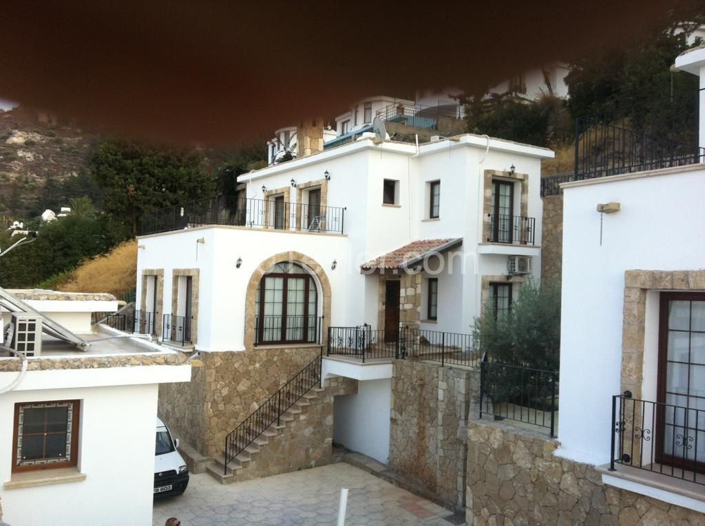 3+1 villa for daily rent in Bellapais