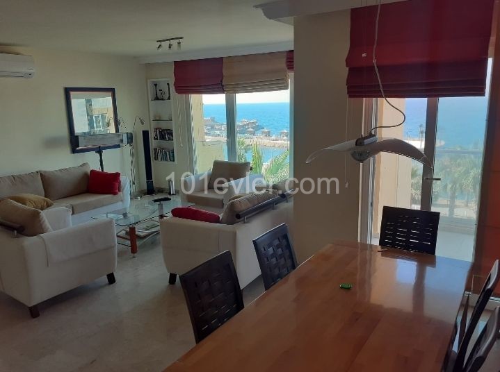 Girne Merkez'de kiralık 3+1 daire