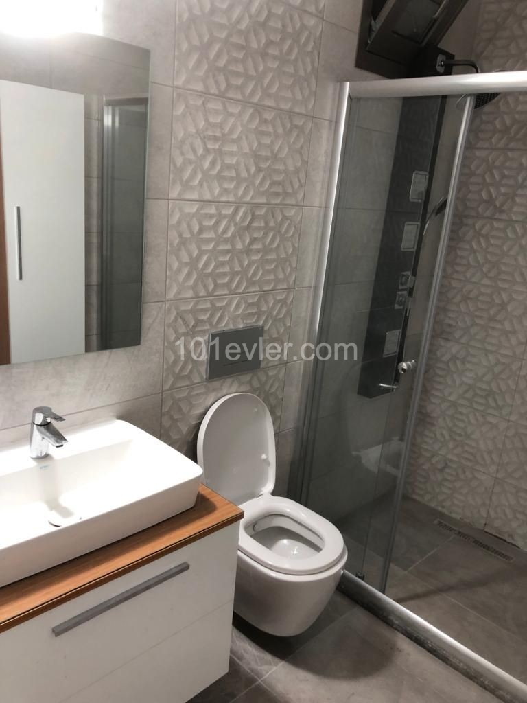 Girne Merkez'de kiralık yeni ,sifir  2+1 daire 