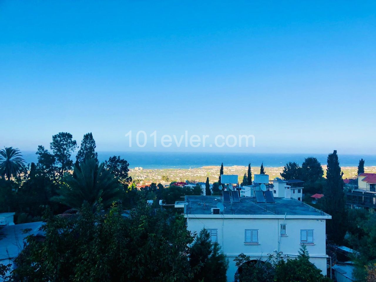 3+1 penthouse for rent with amazing view in walking distance to Bellapayis Abbey 