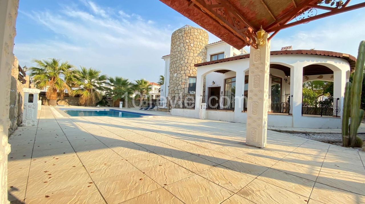 3+1 villa for rent in Esentepe, with private pool 