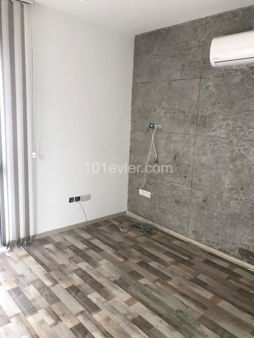 2+1 apartment for sale in Kyrenia center . Turk mahale area 