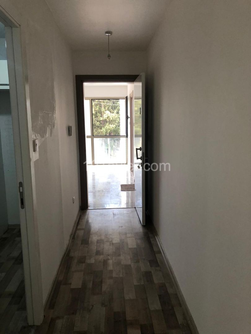 2+1 apartment for sale in Kyrenia center . Turk mahale area 