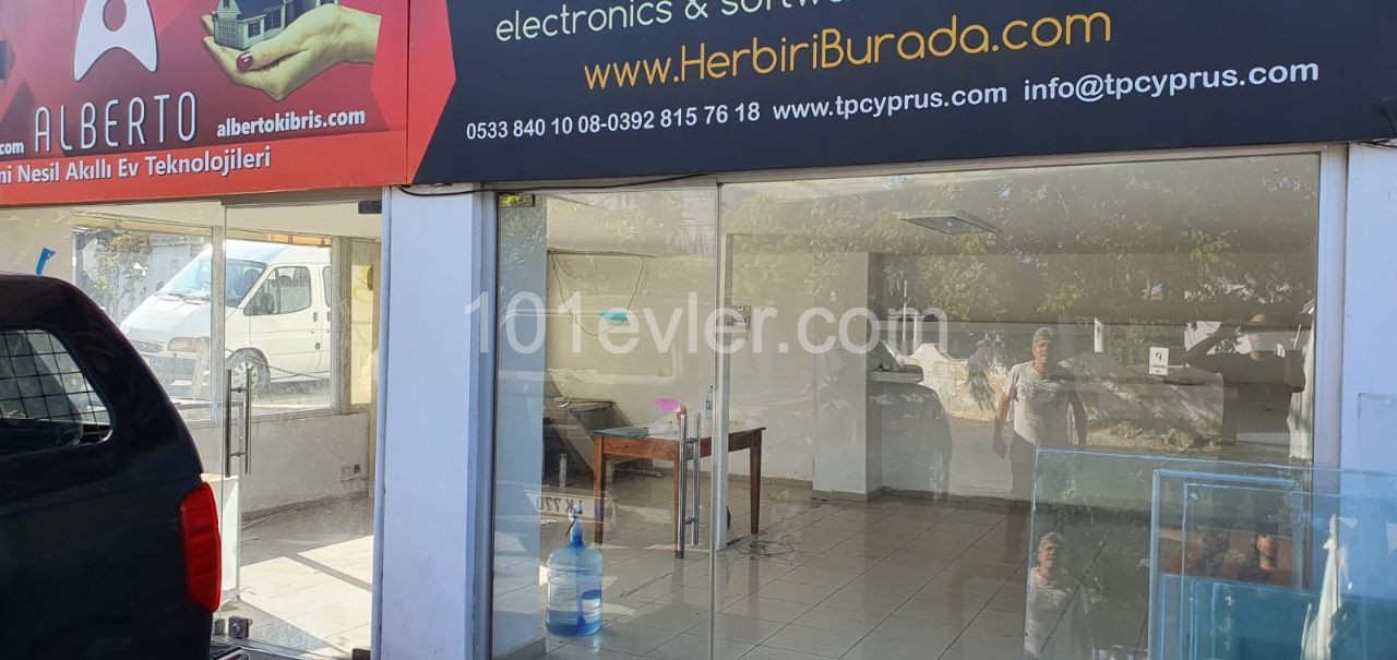 SHOP FOR rent İN THE KYRENIA CENTER