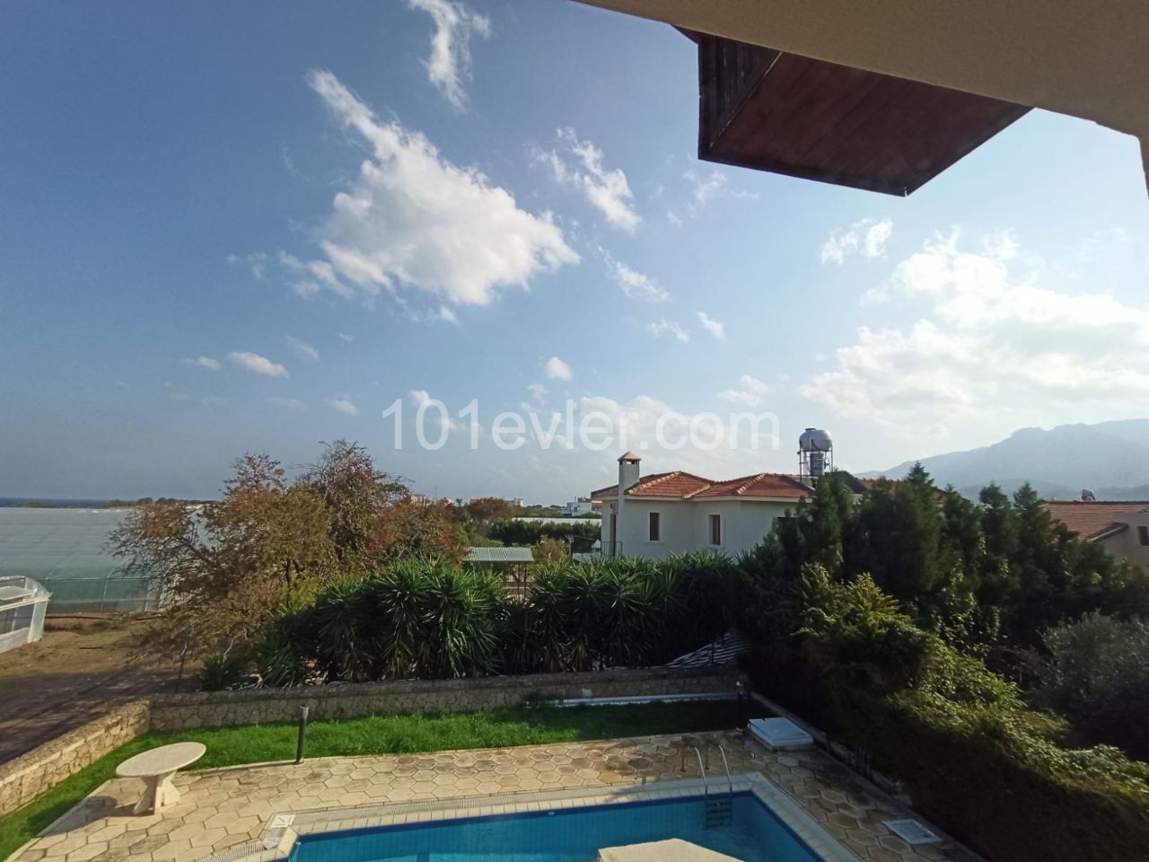 3+1 villa for daily rent in Alsancak