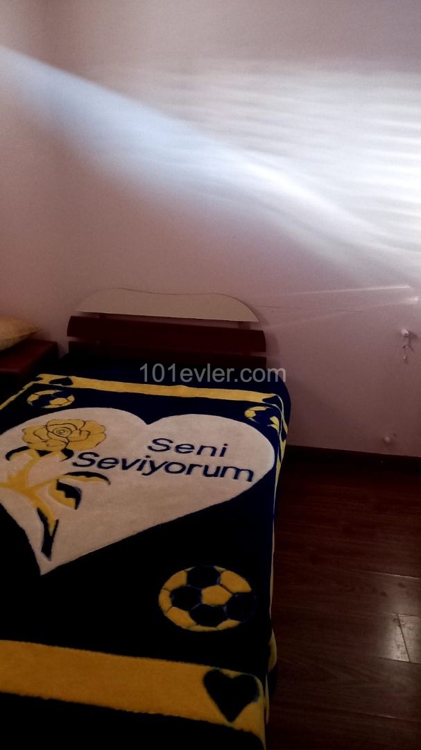 KELEPİR DAİRE!!! 2+1 full eşyalı satılık daire Lefkoşada, Marmara, Metropol bölgesinde. 