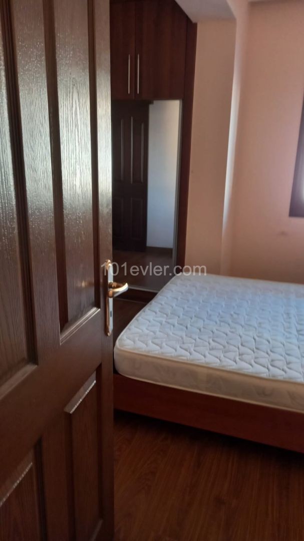 KELEPİR DAİRE!!! 2+1 full eşyalı satılık daire Lefkoşada, Marmara, Metropol bölgesinde. 