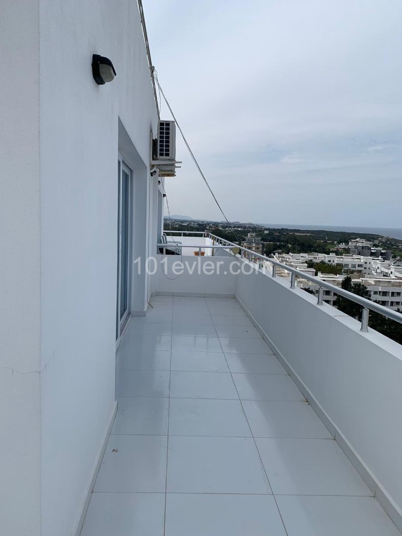 3+1 penthouse for sale in Kyrenia Center, Excellent Sea and Mountain Views