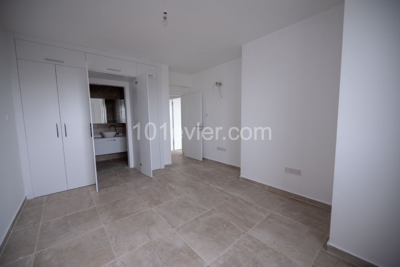 GİRNE MERKEZ'DE SATILIK 3+1 DAİRE