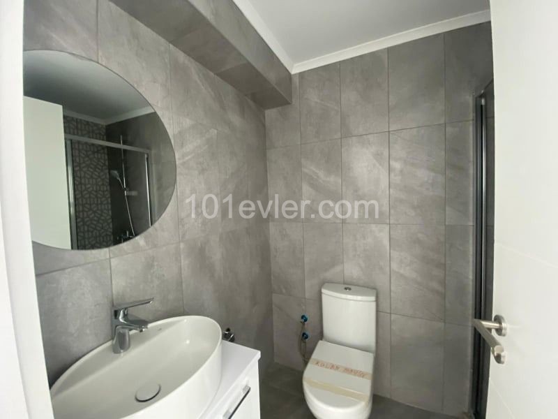 GİRNE MERKEZ'DE SATILIK 2+1 DAİRE