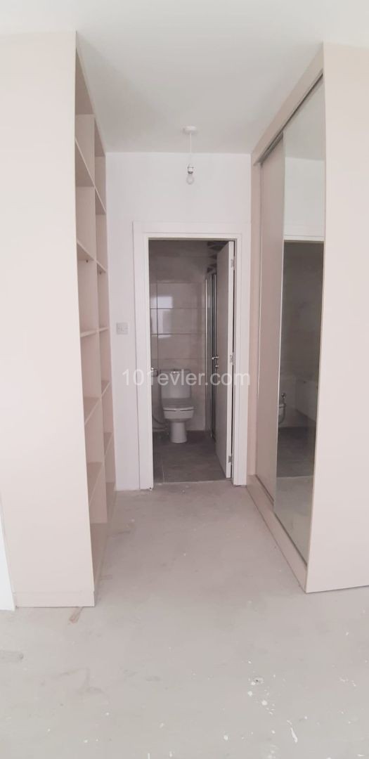 GİRNE MERKEZ'DE SATILIK 3+1 DAİRE