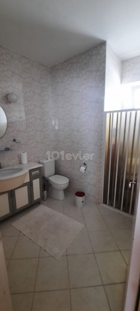 Spacious 4+1 penthouse for sale in Girne center 