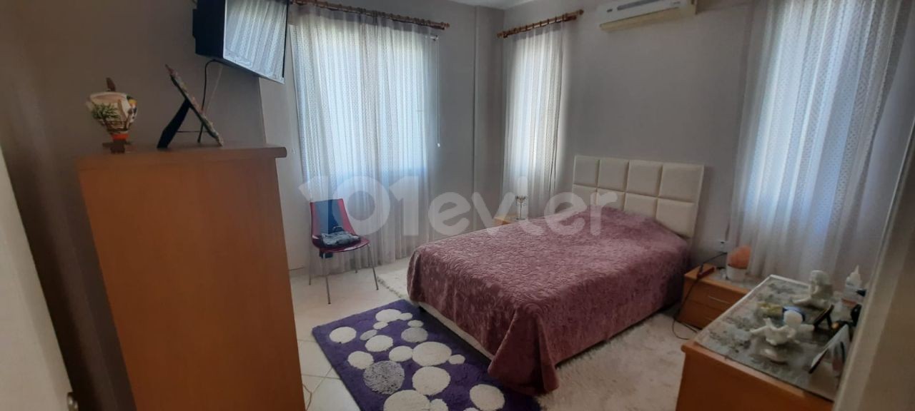 Spacious 4+1 penthouse for sale in Girne center 