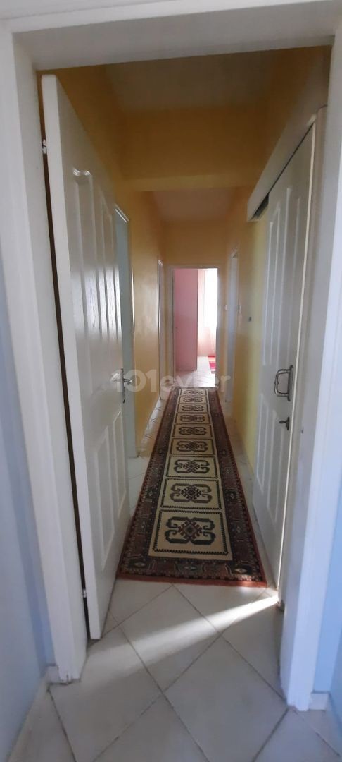 Spacious 4+1 penthouse for sale in Girne center 